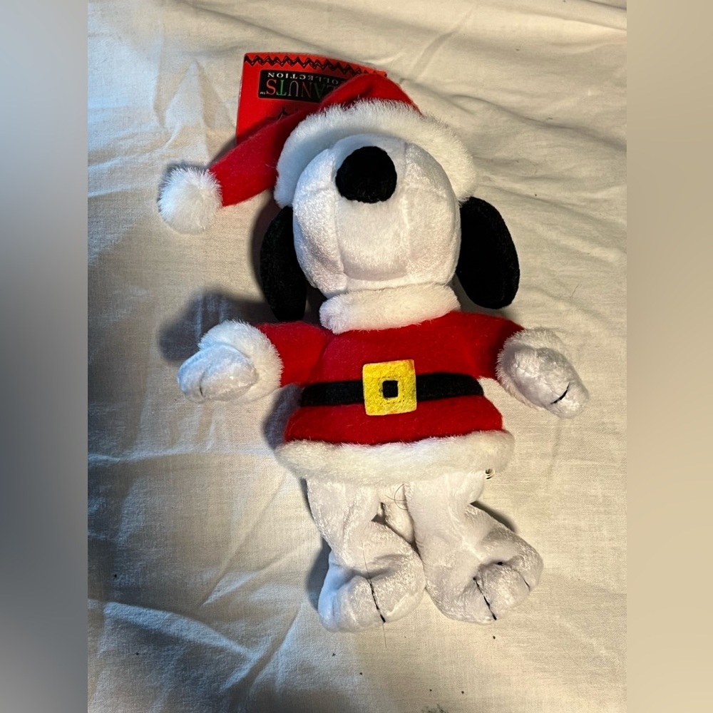 Peanuts plush Santa Snoopy